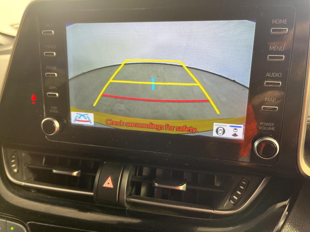 Photo '26' of Toyota C-HR