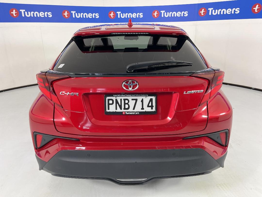 Photo '6' of Toyota C-HR