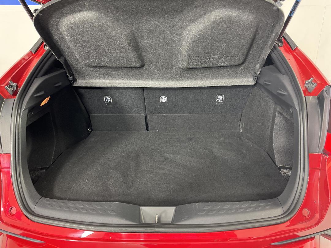 Photo '14' of Toyota C-HR