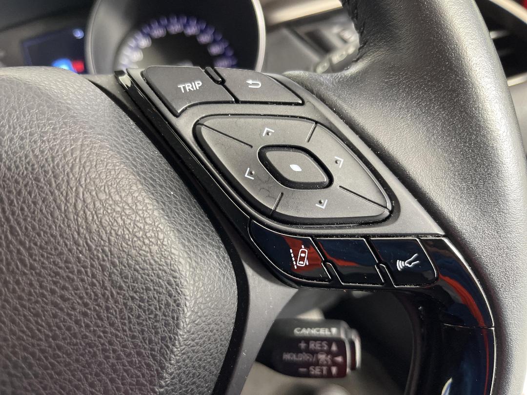 Photo '26' of Toyota C-HR