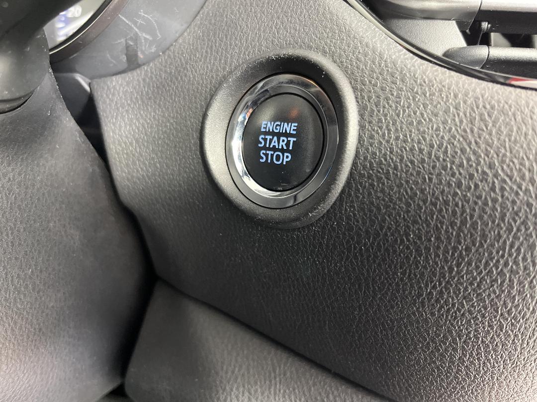 Photo '27' of Toyota C-HR