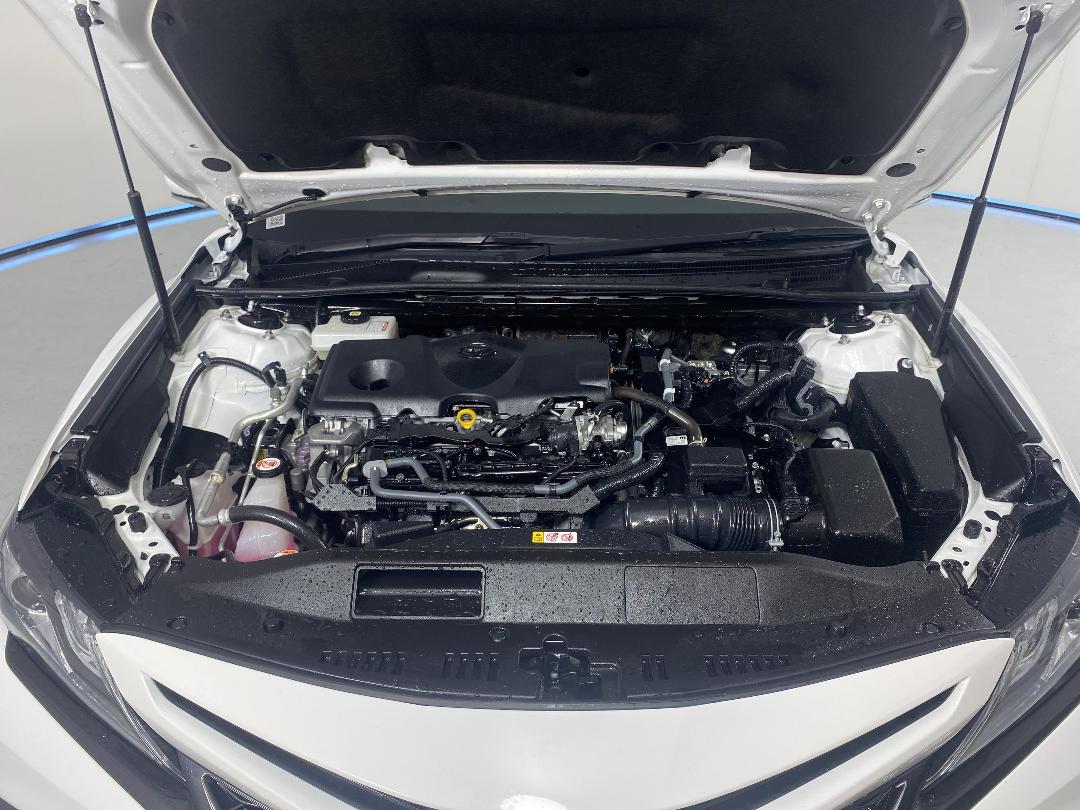 Photo '13' of Toyota Camry