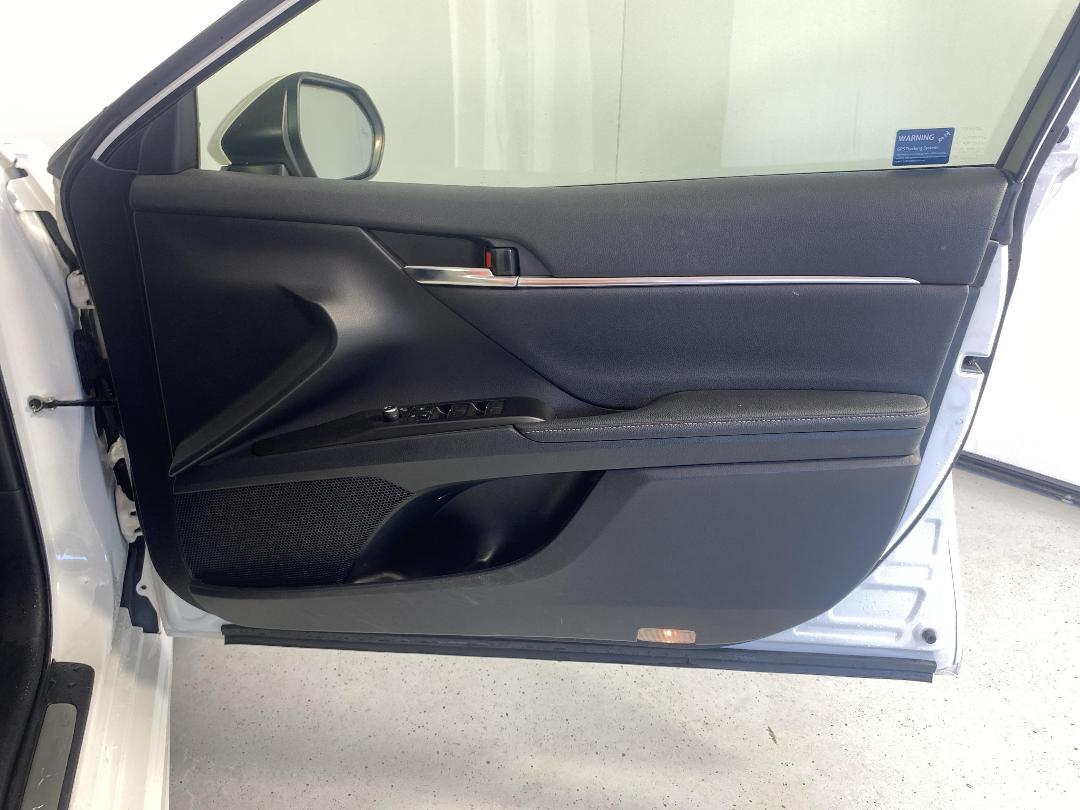 Photo '15' of Toyota Camry