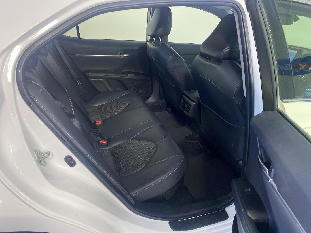 Photo '20' of Toyota Camry