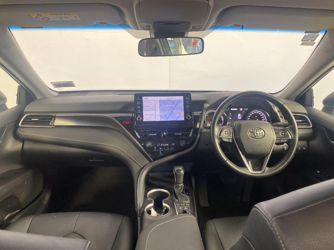 Photo '17' of Toyota Camry