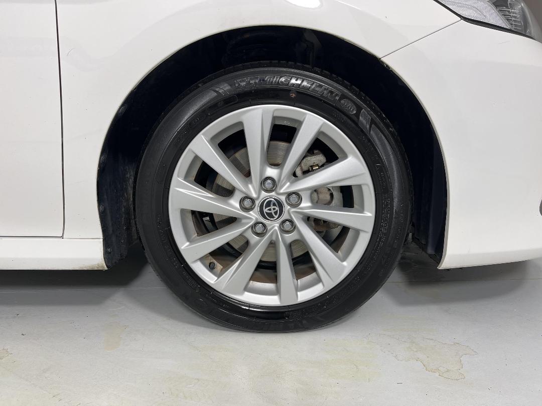 Photo '9' of Toyota Camry