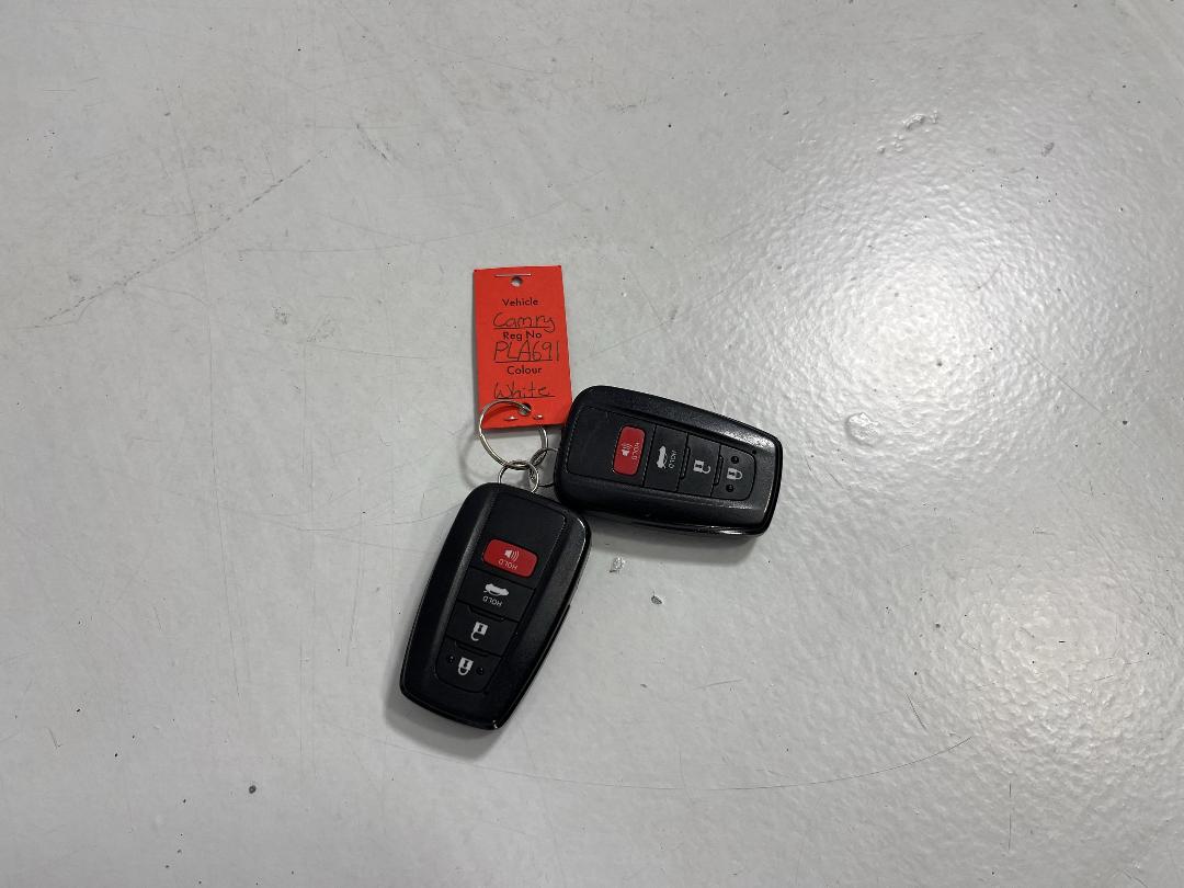 Photo '22' of Toyota Camry