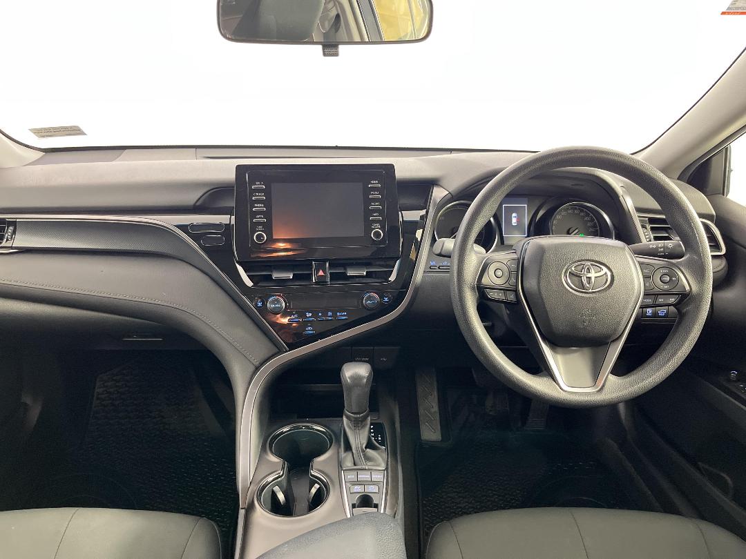 Photo '17' of Toyota Camry