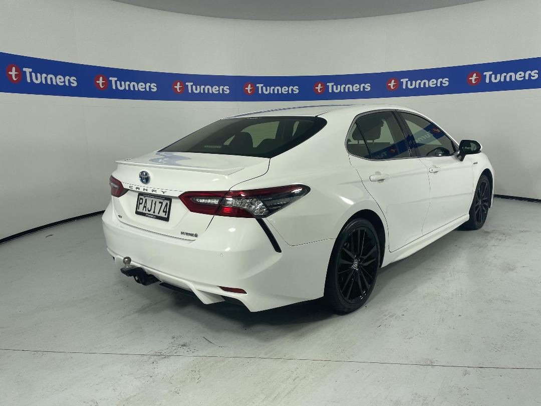 Photo '7' of Toyota Camry