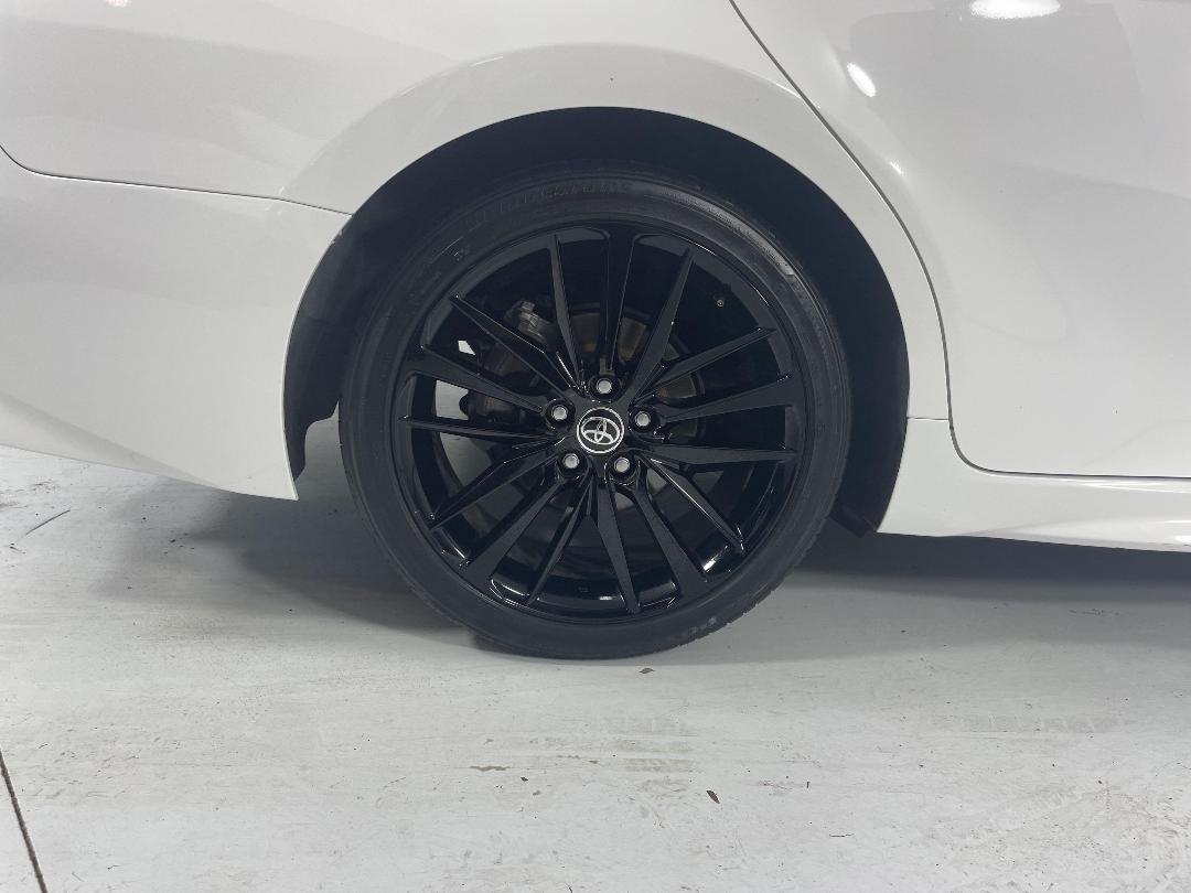 Photo '12' of Toyota Camry