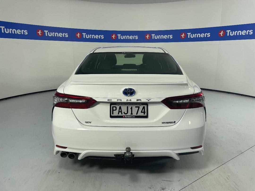 Photo '6' of Toyota Camry