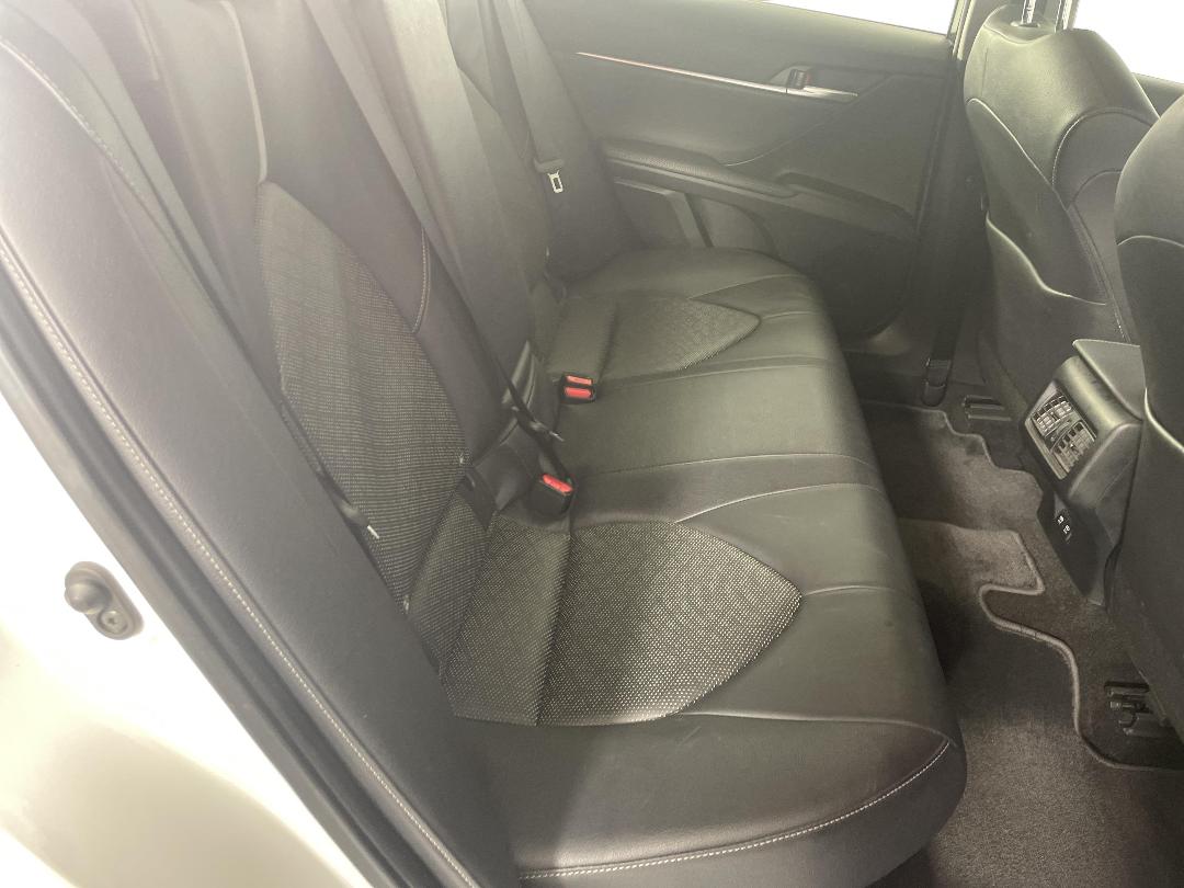 Photo '20' of Toyota Camry