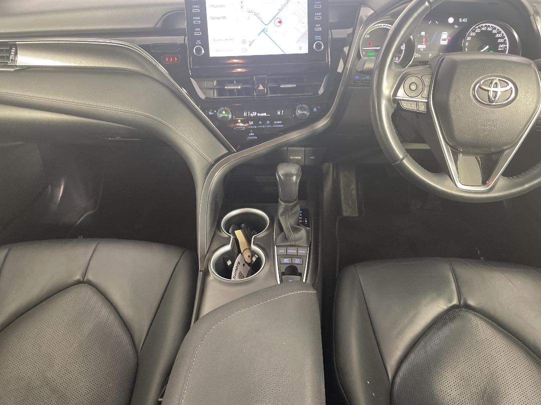 Photo '18' of Toyota Camry