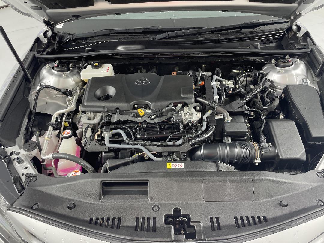 Photo '13' of Toyota Camry