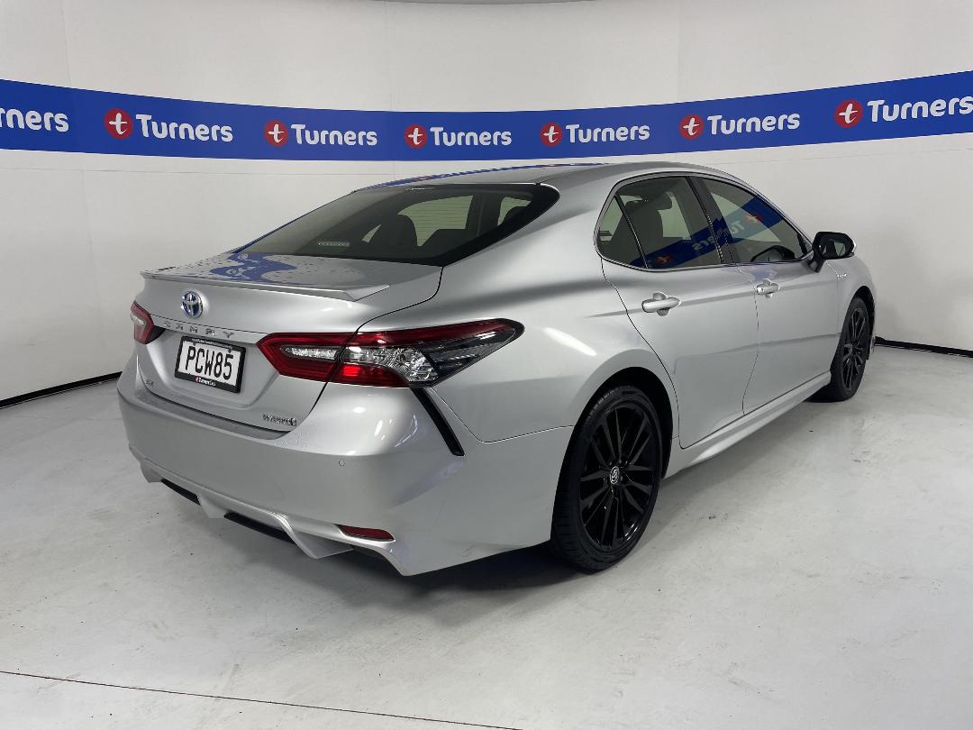 Photo '7' of Toyota Camry