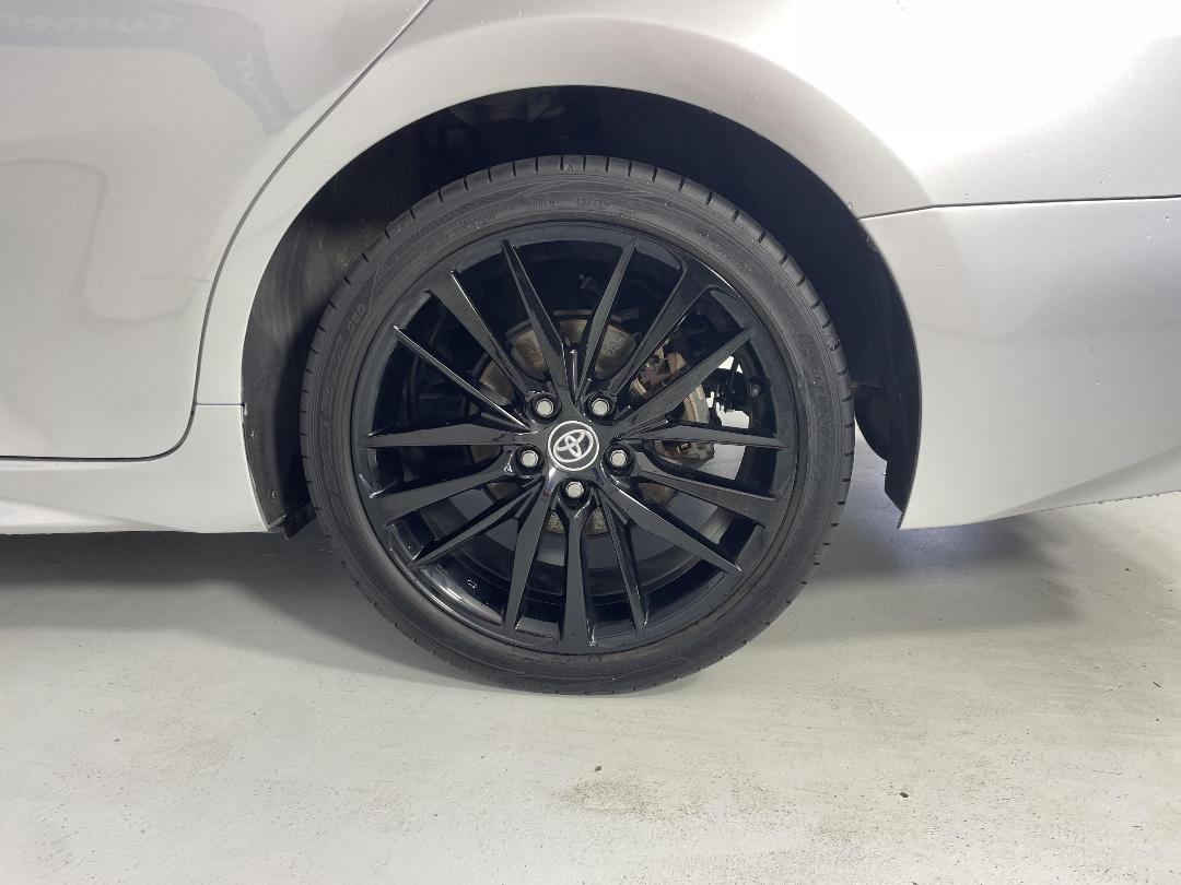 Photo '11' of Toyota Camry