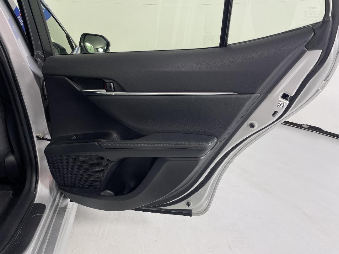 Photo '19' of Toyota Camry