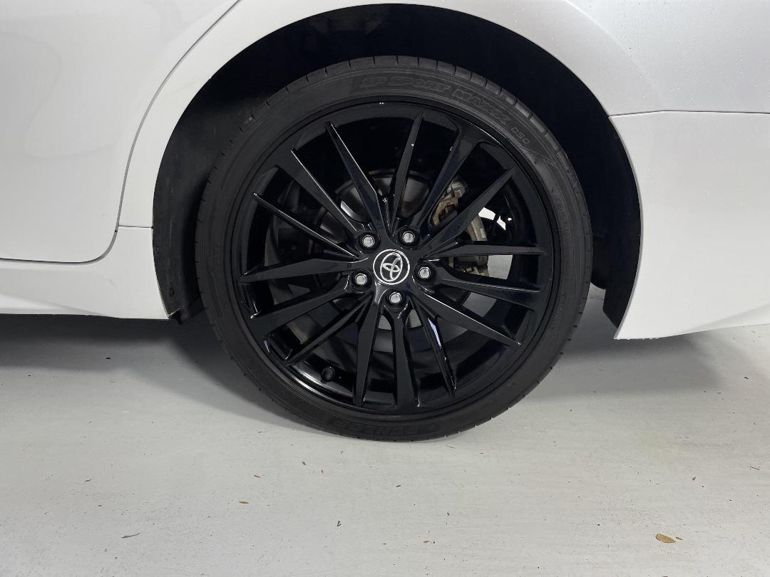 Photo '11' of Toyota Camry