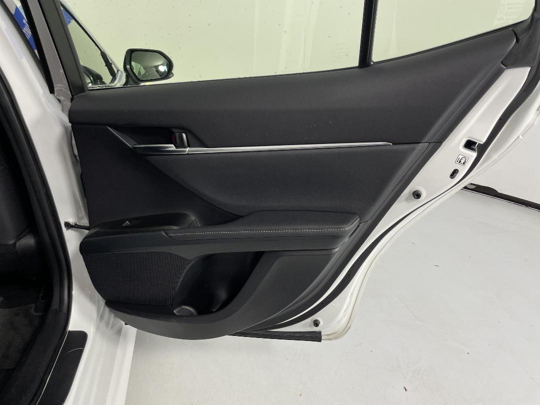 Photo '19' of Toyota Camry