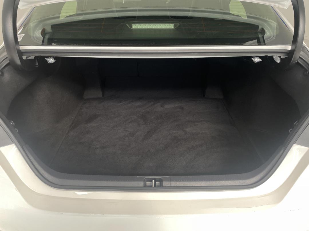 Photo '14' of Toyota Camry