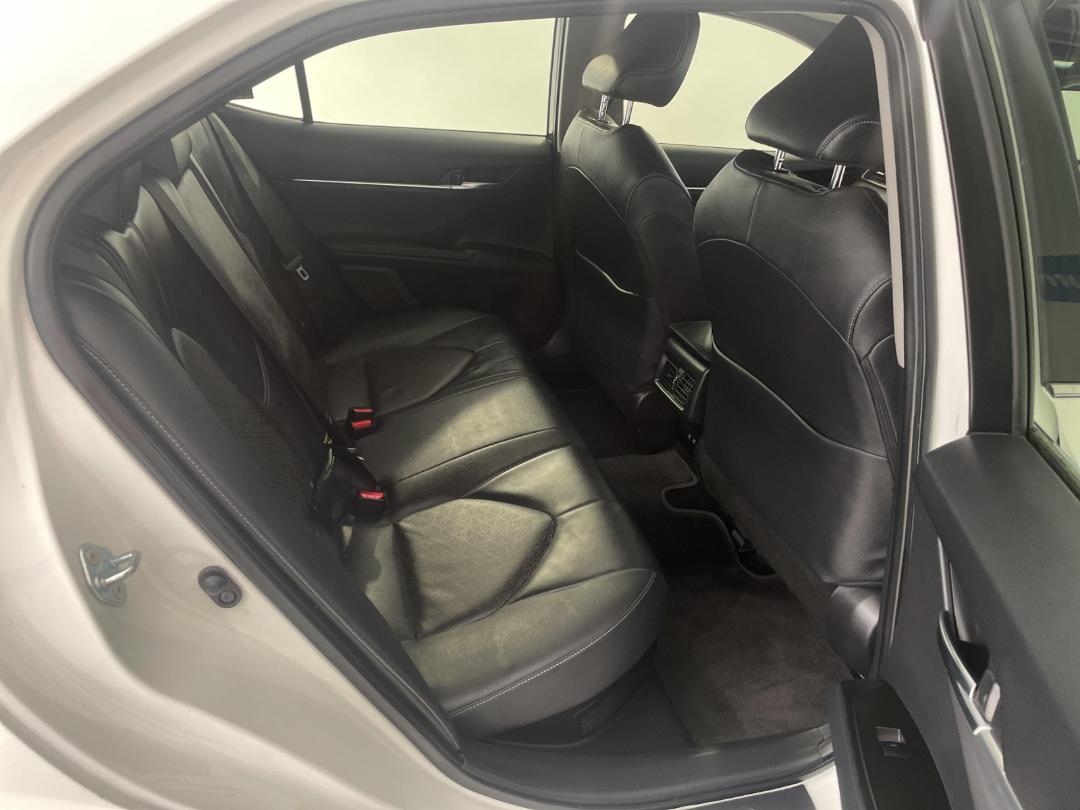 Photo '20' of Toyota Camry