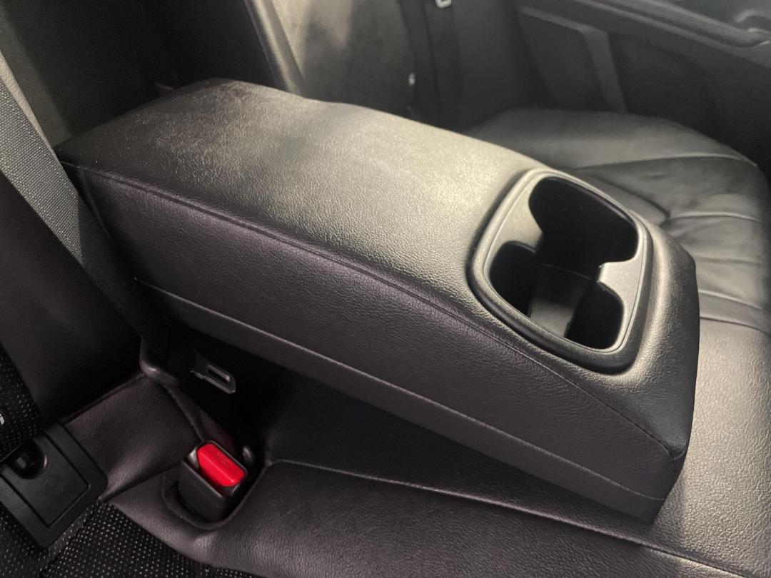 Photo '23' of Toyota Camry