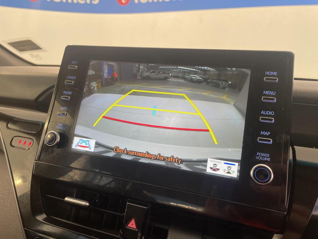 Photo '30' of Toyota Camry