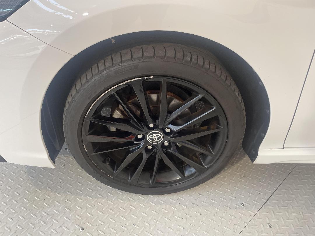 Photo '10' of Toyota Camry