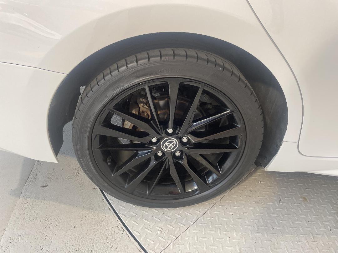 Photo '12' of Toyota Camry