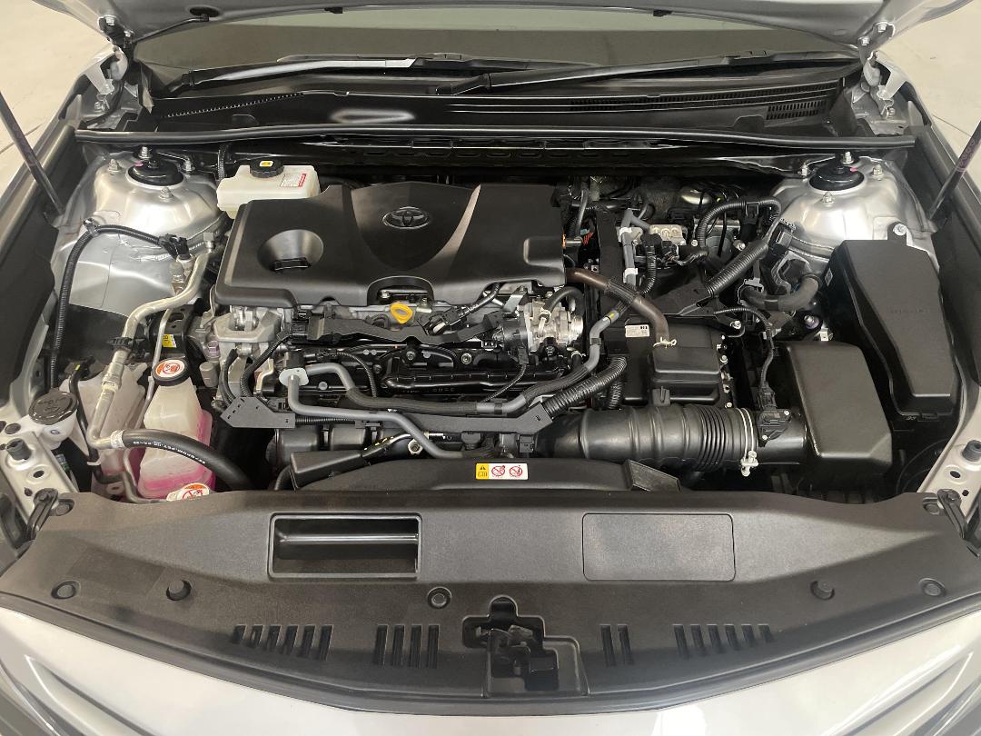 Photo '13' of Toyota Camry