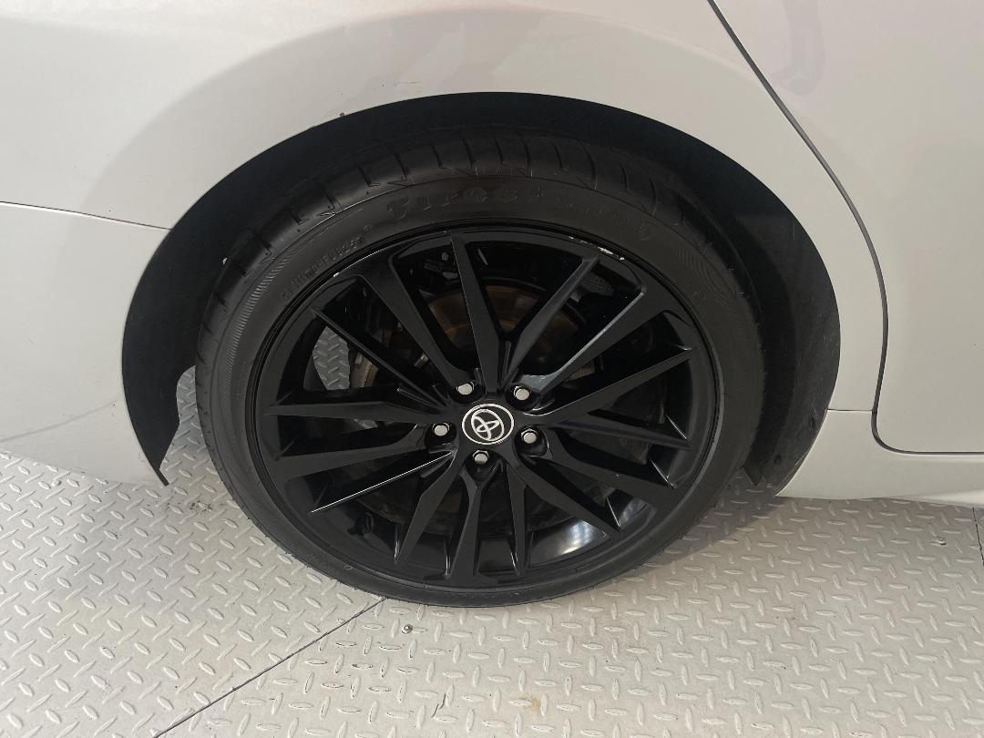 Photo '12' of Toyota Camry