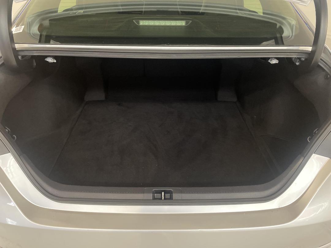 Photo '14' of Toyota Camry