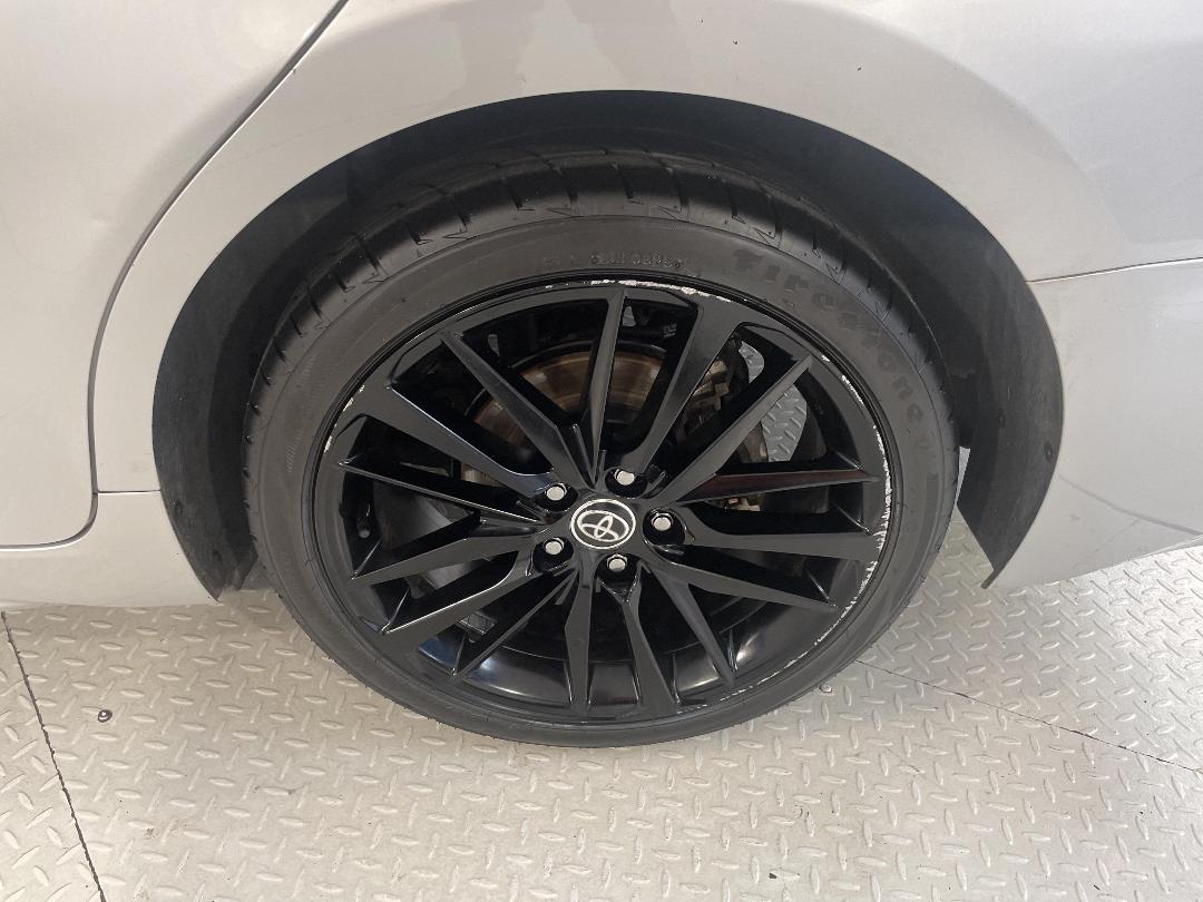 Photo '11' of Toyota Camry