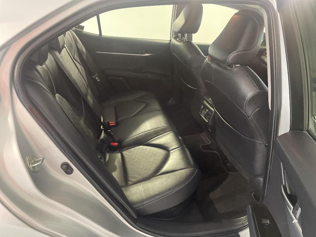 Photo '20' of Toyota Camry