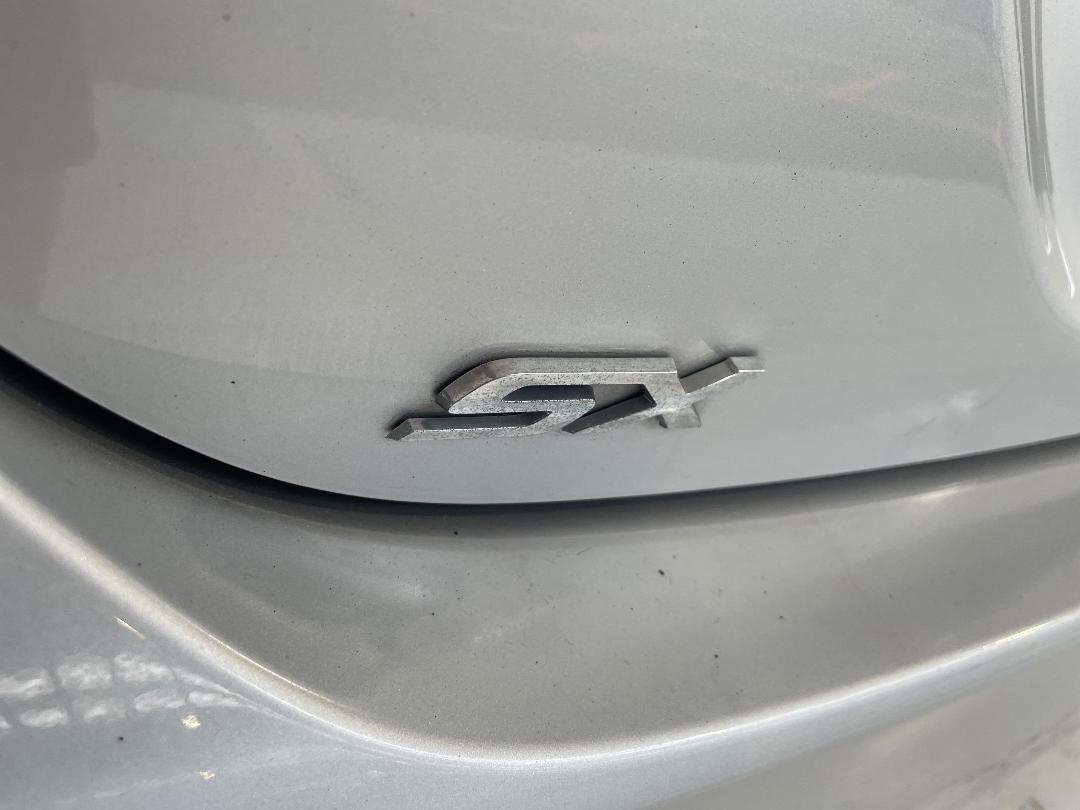 Photo '37' of Toyota Camry