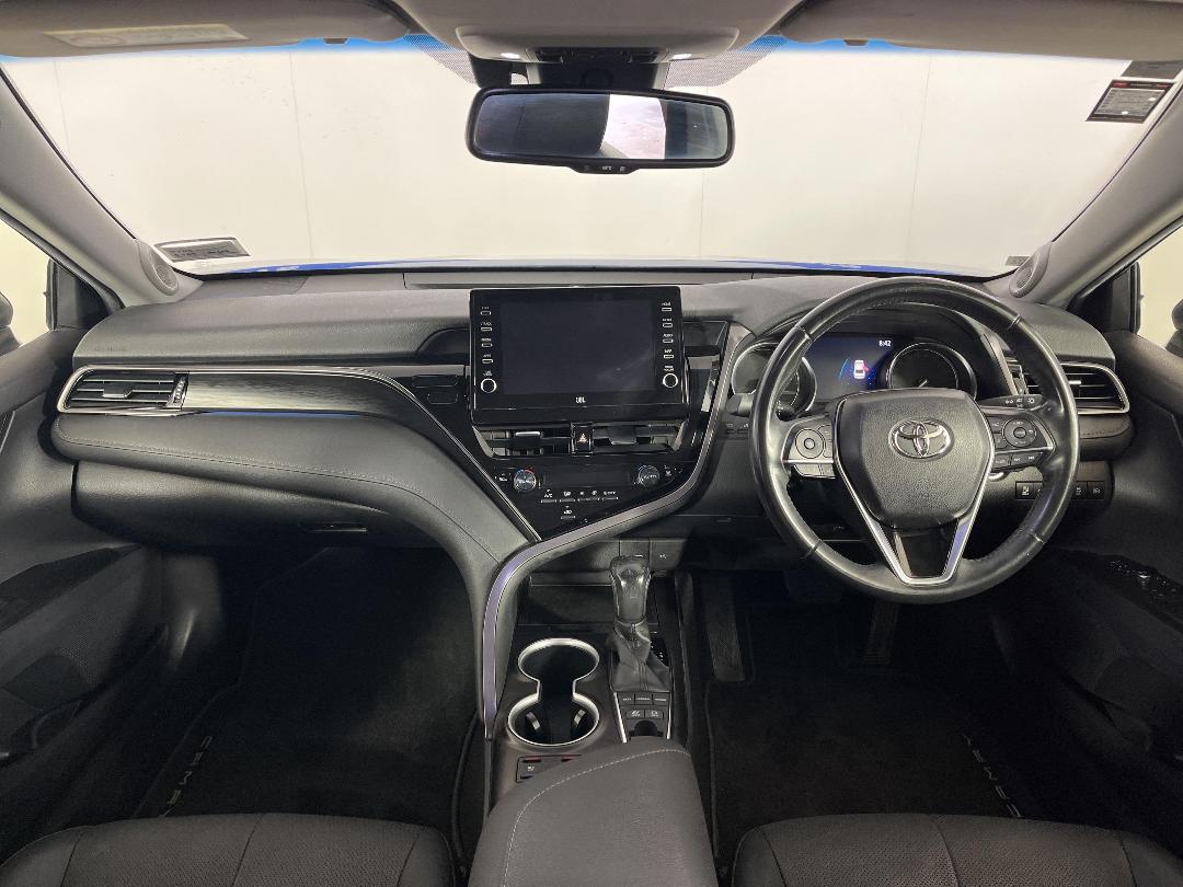 Photo '17' of Toyota Camry