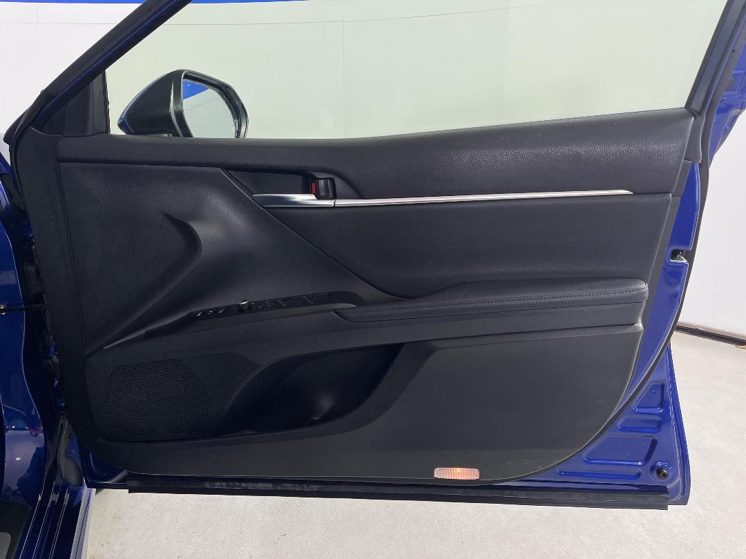 Photo '15' of Toyota Camry