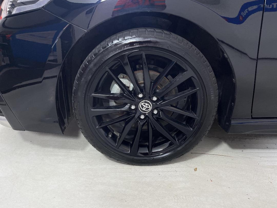 Photo '10' of Toyota Camry