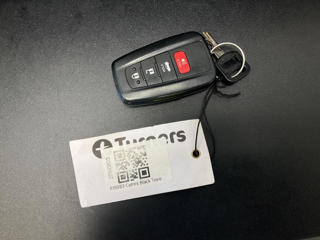 Photo '22' of Toyota Camry