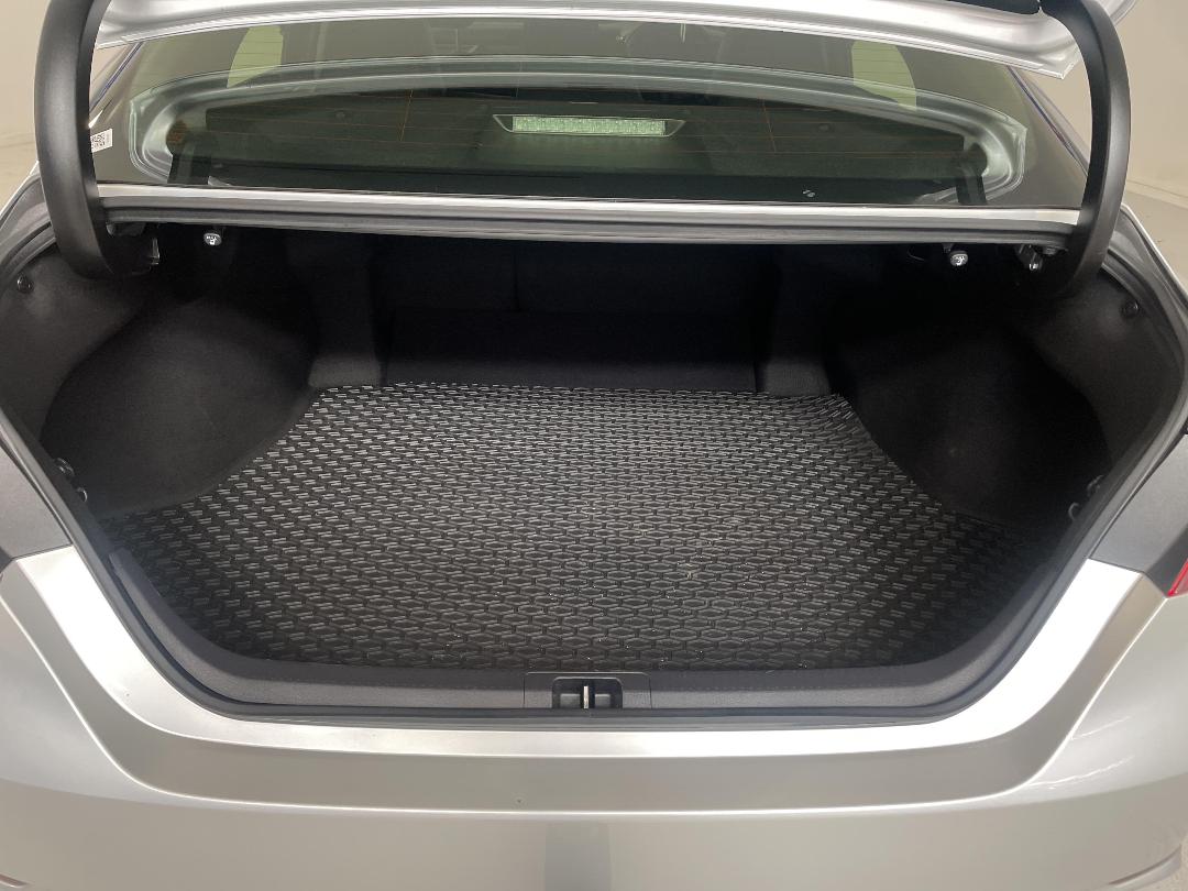 Photo '14' of Toyota Camry