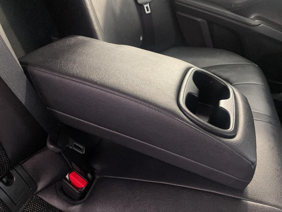 Photo '23' of Toyota Camry