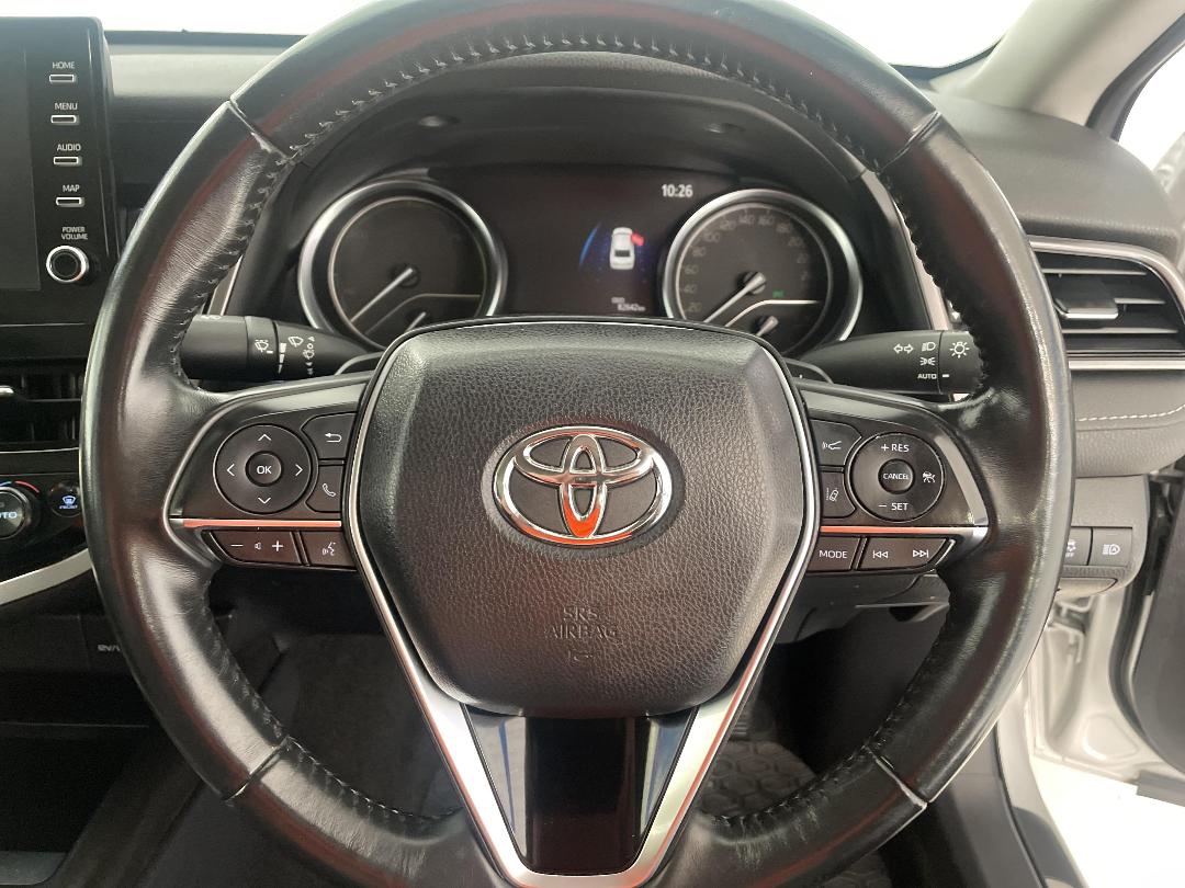 Photo '28' of Toyota Camry