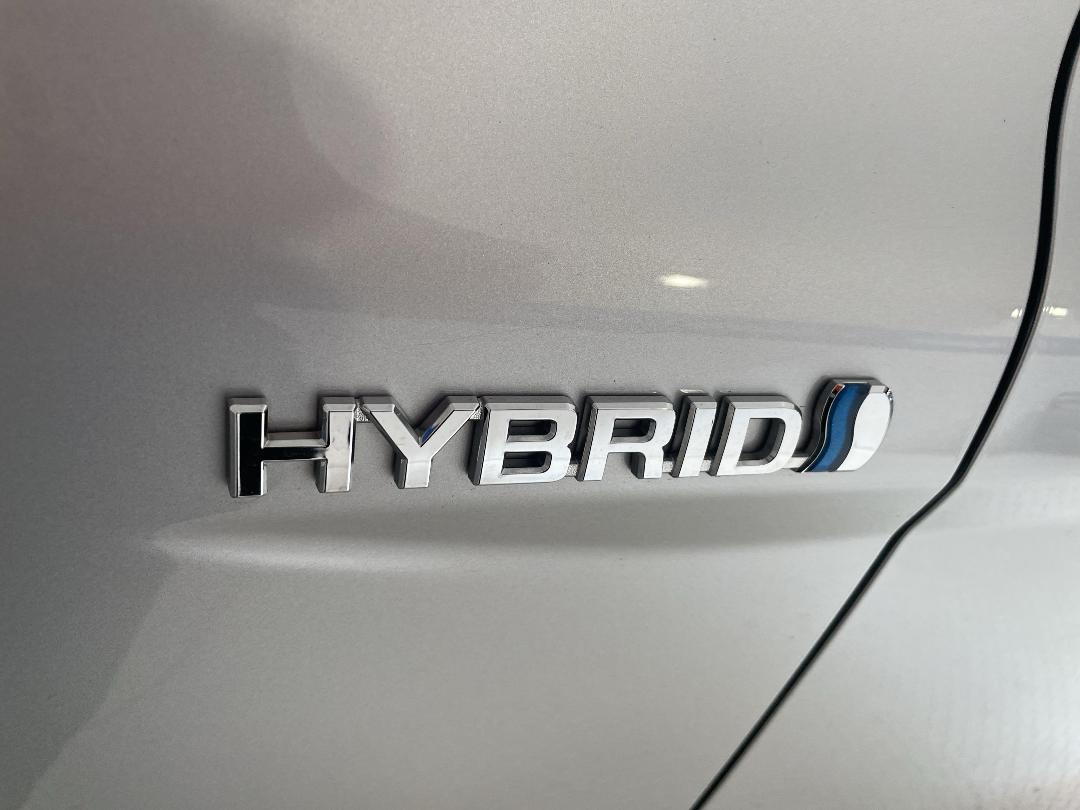 Photo '36' of Toyota Camry