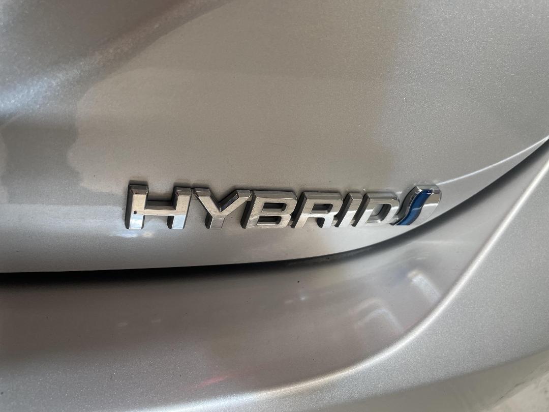 Photo '38' of Toyota Camry