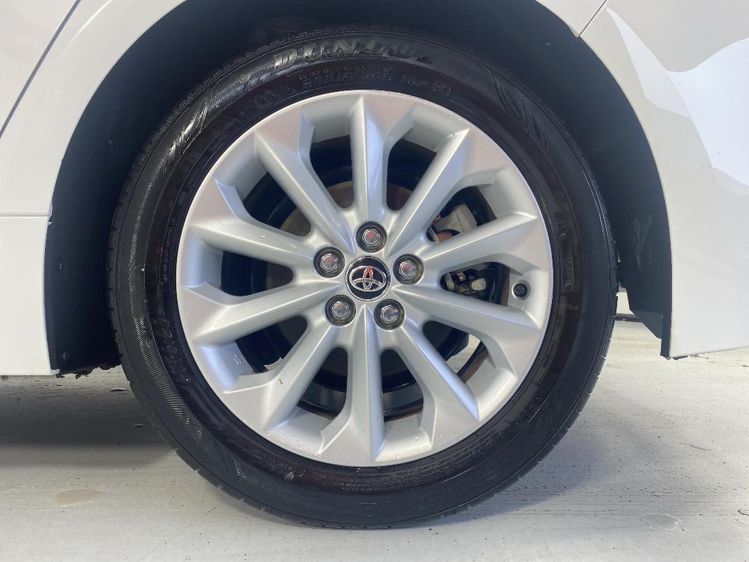 Photo '11' of Toyota Corolla