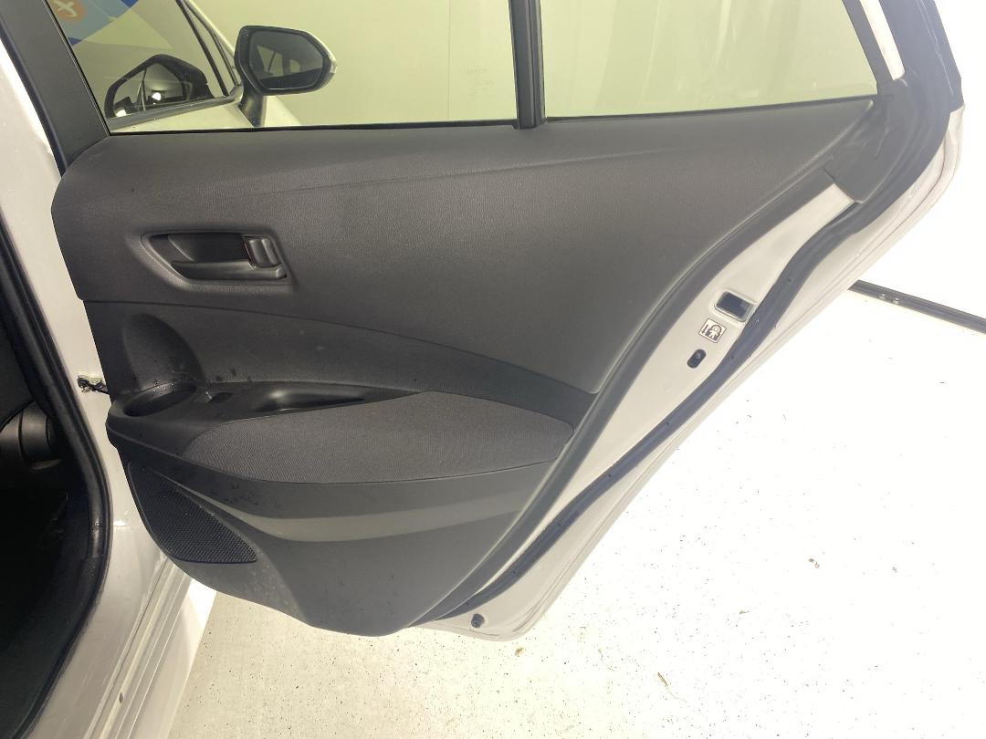 Photo '19' of Toyota Corolla