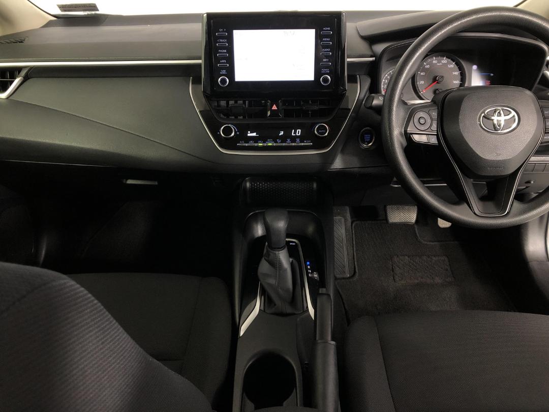 Photo '17' of Toyota Corolla Photo '17' of Toyota Corolla