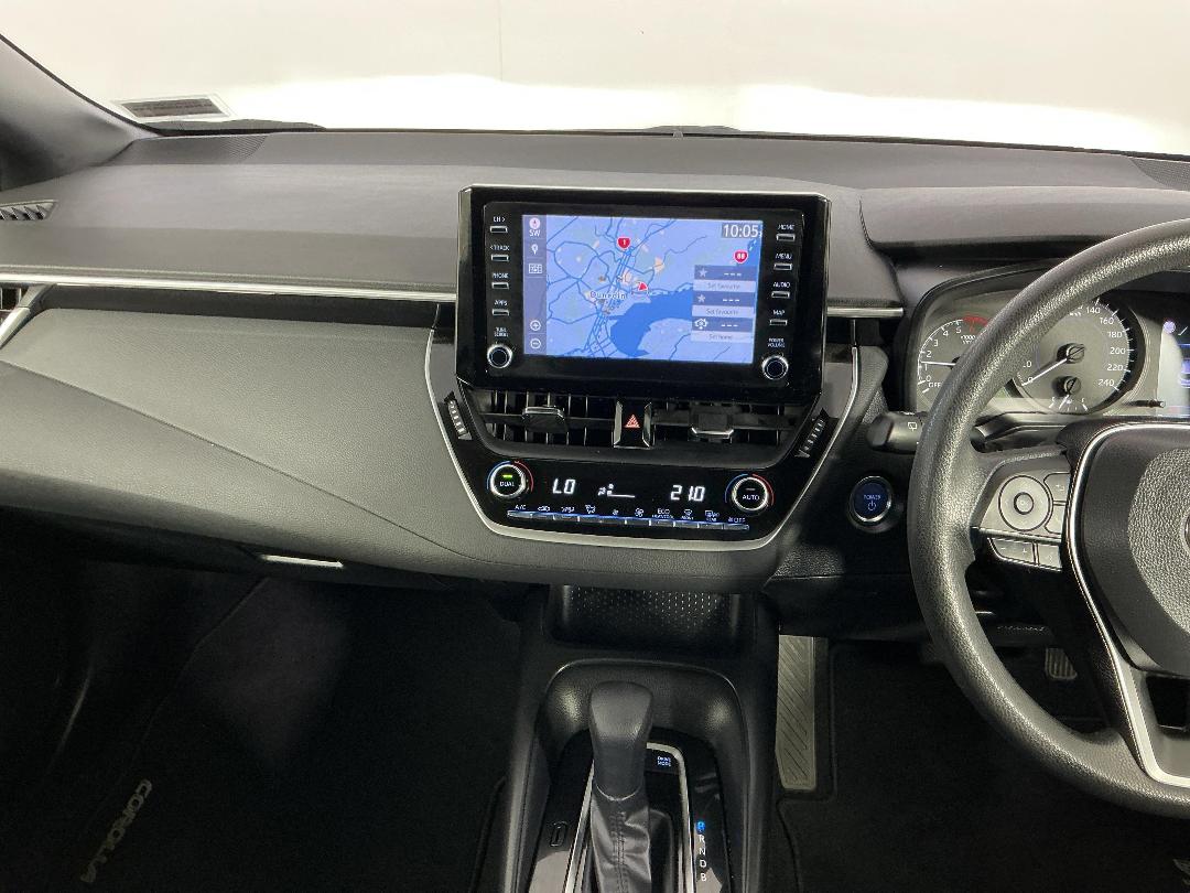 Photo '18' of Toyota Corolla