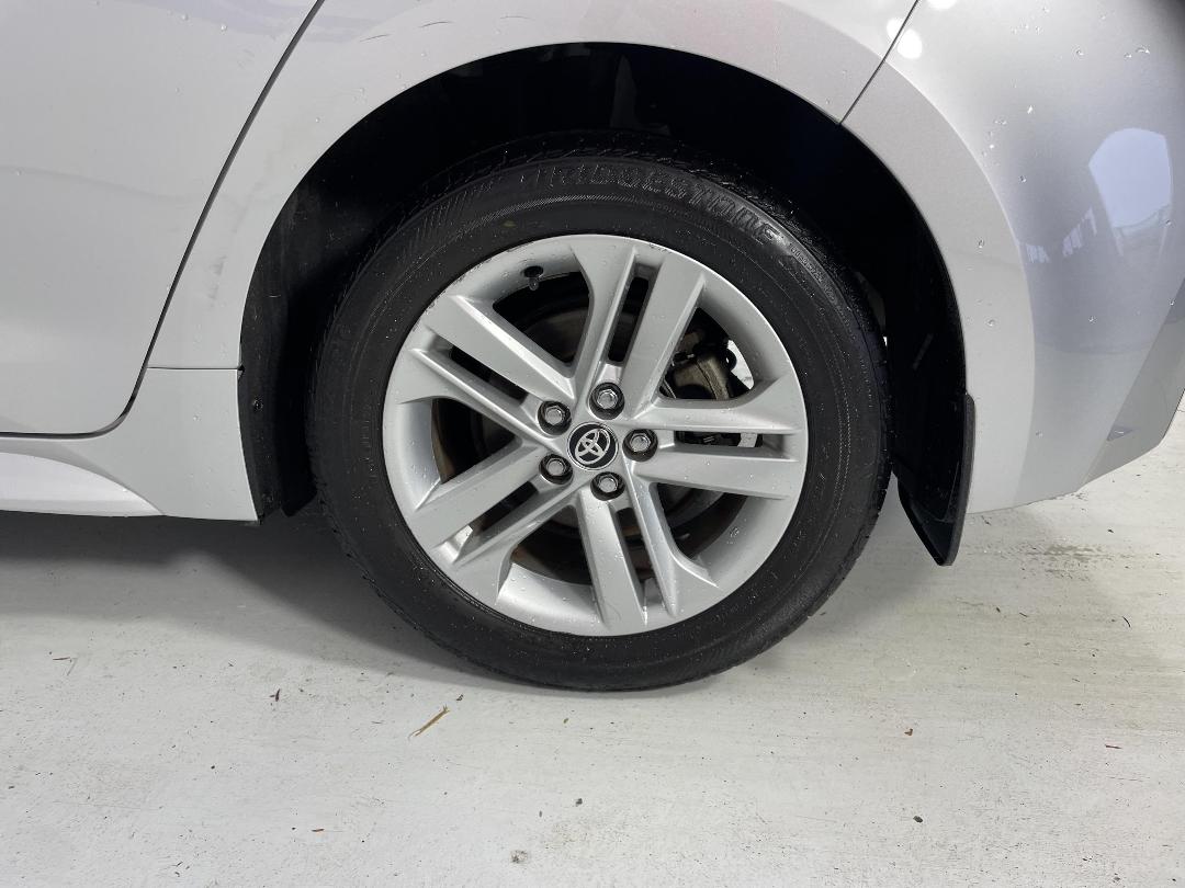 Photo '11' of Toyota Corolla