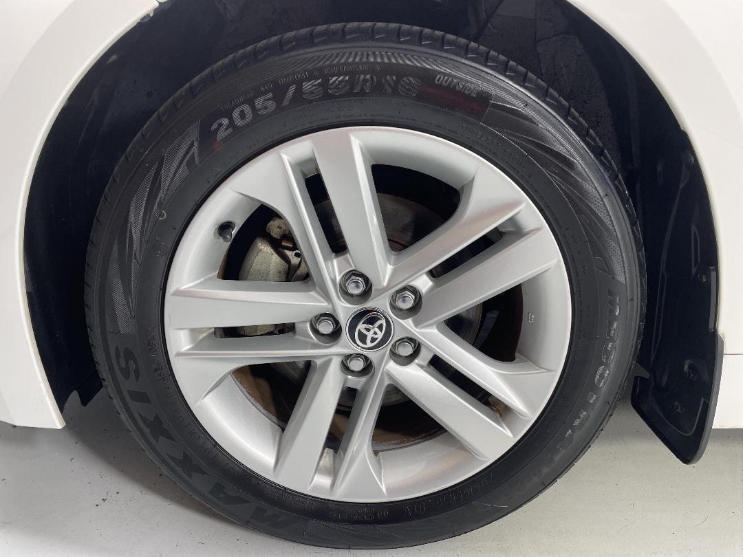 Photo '10' of Toyota Corolla Photo '10' of Toyota Corolla